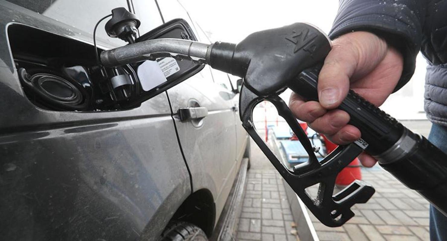 Из-за отмены демпфера в нефтяной отрасли рынок топлива лишится защитного механизма Из-за отмены демпфера в нефтяной отрасли рынок топлива лишится защитного механизма Автомобили