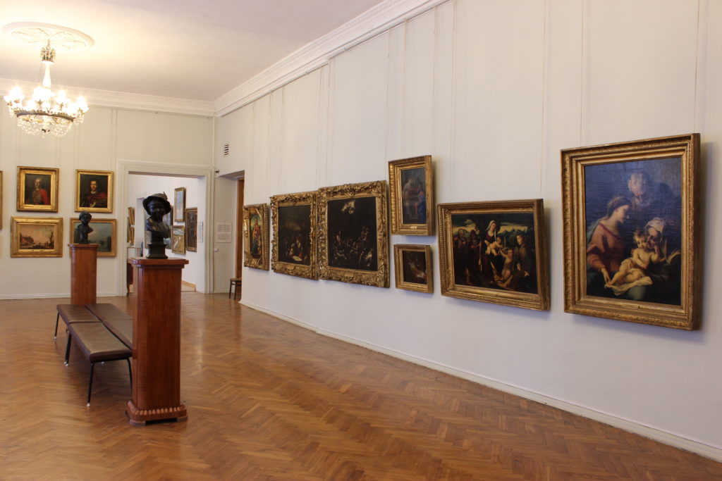экспозиция западноевропейской живописи в музее им. М. П. КРошицкого