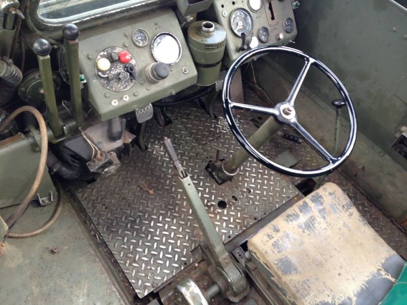 По земле и воде. Амфибийный грузовик Alvis Stalwart оружие