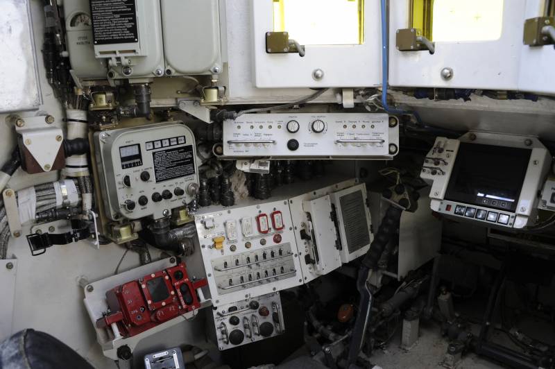 Универсальная бронированная инженерная машина «Объект 153» УБИМ оружие