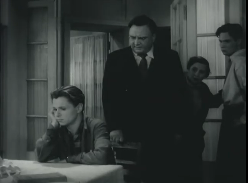 Стоит ли возвращать советское образование? Стоит ли возвращать советское образование? Блогеры,общество,Политика