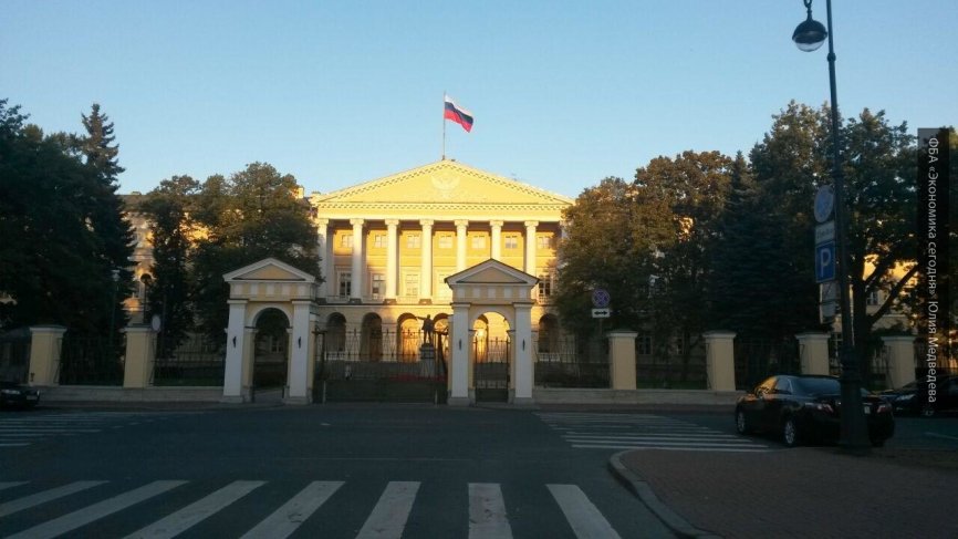 Торги по аренде рекламных площадей в Петербурге признаны незаконными