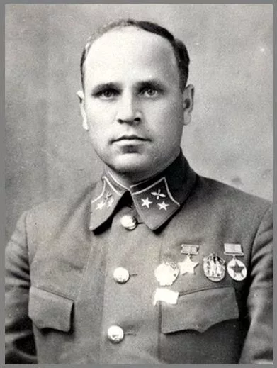 От лейтенанта до генерала в 29 лет. Генерал-майор Иван Евсевьев От лейтенанта до генерала в 29 лет. Генерал-майор Иван Евсевьев история