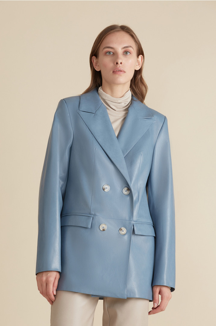 Сильное плечо: 20 хитовых пиджаков этой осени Сильное плечо: 20 хитовых пиджаков этой осени гардероб,мода и красота,модные образы,модные тенденции,одежда и аксессуары