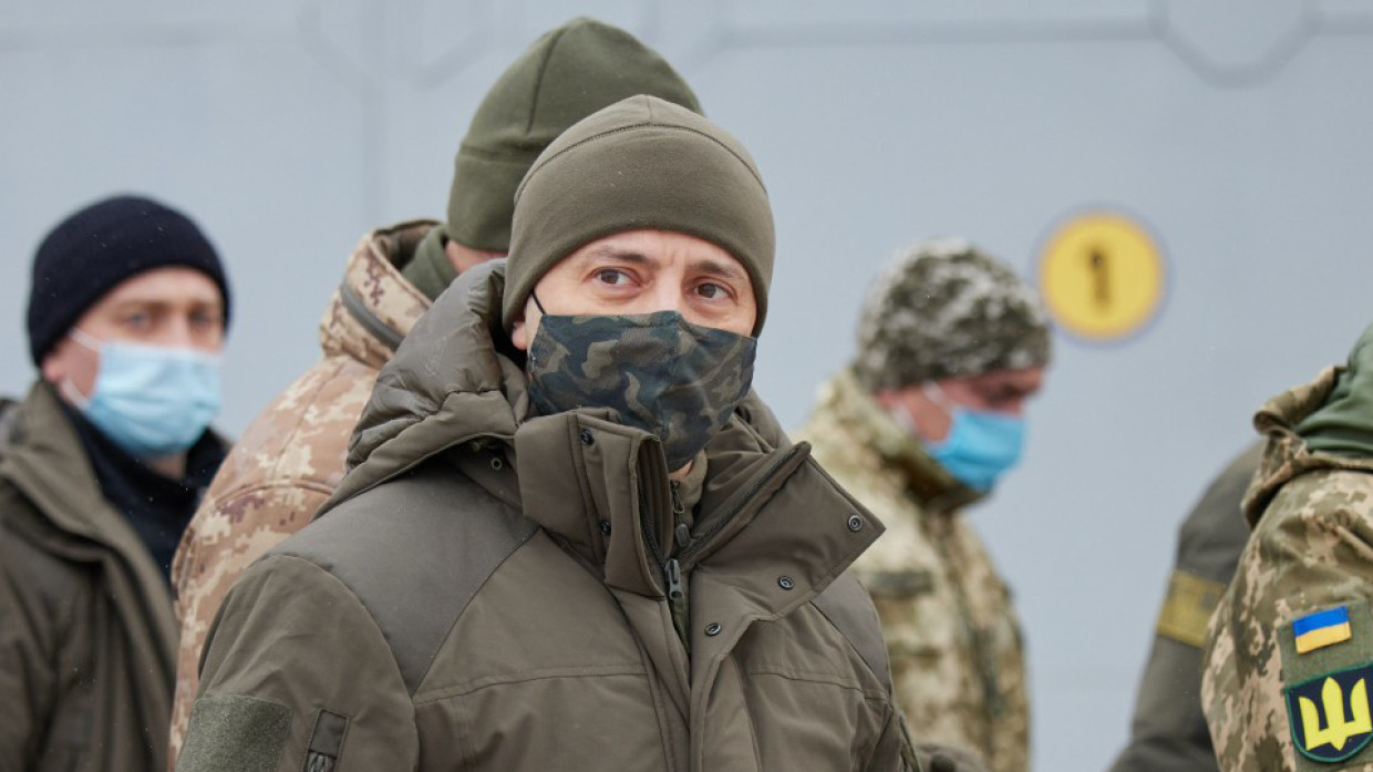 «Хриплый мародер»: Зеленского высмеяли в соцсетях после поездки в Донбасс