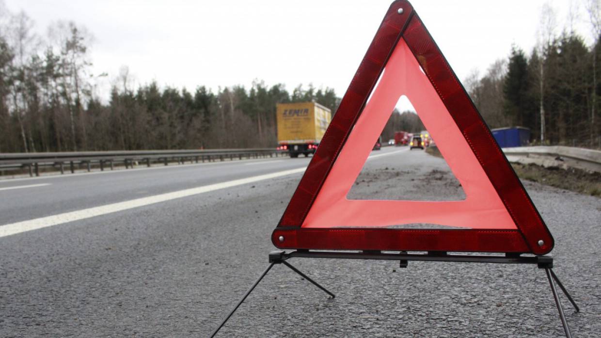 Два автомобиля столкнулись на внутренней стороне МКАД