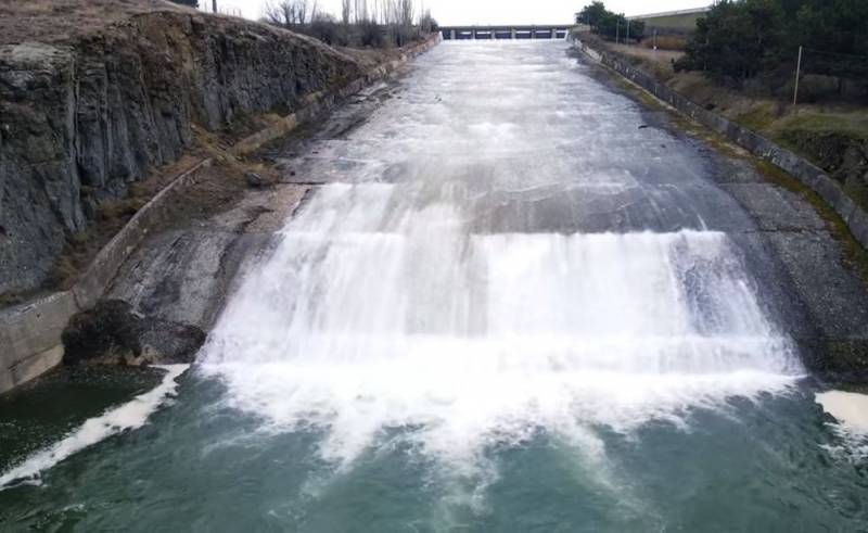 Воду из Северо-Крымского канала сделали бесплатной для местных аграриев Новости