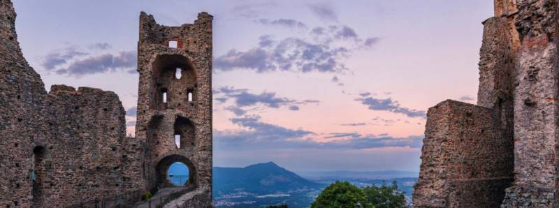 Монастырь на скале. Аббатство Сан-Микеле Монастырь на скале. Аббатство Сан-Микеле история