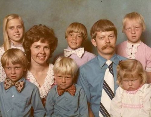 Смешные и нелепые семейные фотографии (17 шт)