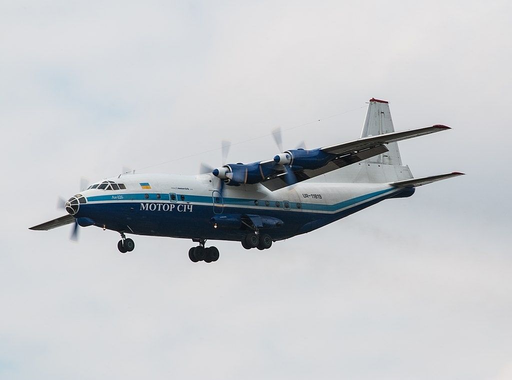 Спасатели достали тела всех восьми погибших из украинского Ан-12 в Греции Происшествия