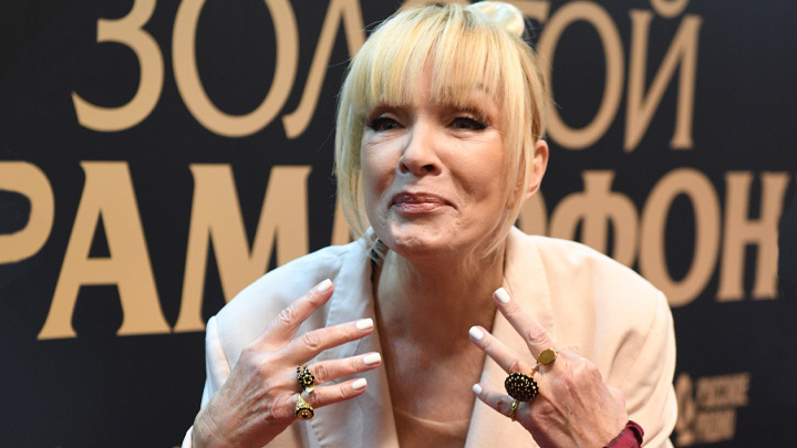 ПОСЛЕДНИЙ КОНЦЕРТ ЛАЙМЫ ВАЙКУЛЕ: ПЕВИЦА ОТОМСТИЛА ЗА НЕУДАЧНУЮ АФЕРУ С НАЛОГАМИ