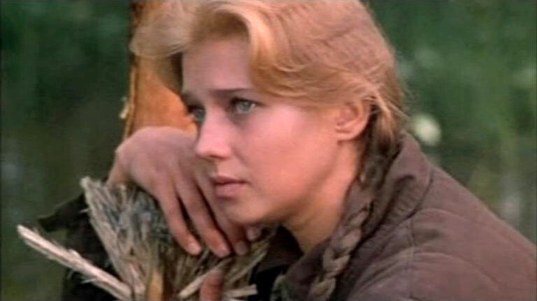 Таинственная девушка, сыгравшая странствующую артистку Марту в музыкальной сказке «Не покидай...» 