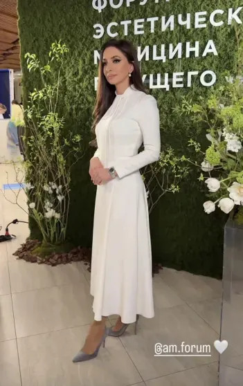 Алсу, Ирина Горбачёва, Виктория Дайнеко посетили форум 