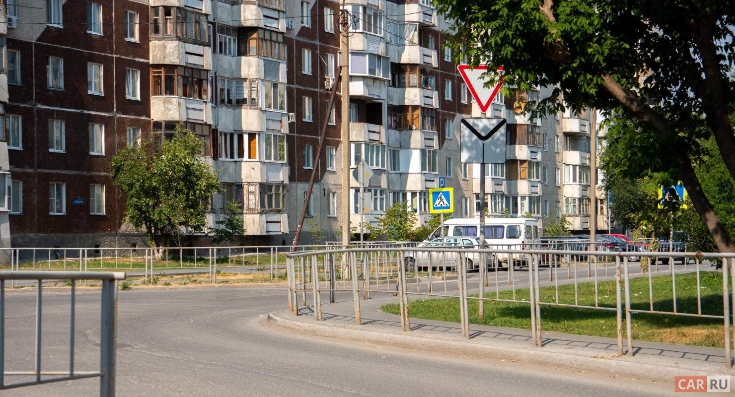 Знаки приоритета и их обозначения на дорогах