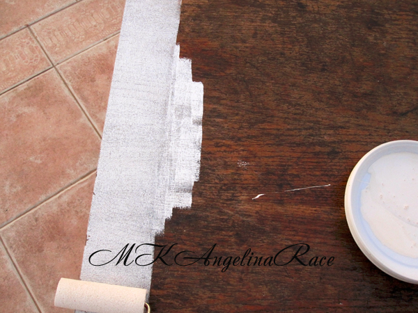 Переделка старого журнального столика с помощью пенопластовых багетов Переделка старого журнального столика с помощью пенопластовых багетов декупаж мебели