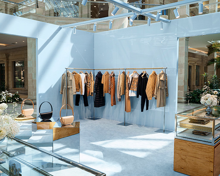 Поп-ап бутик Burberry в 