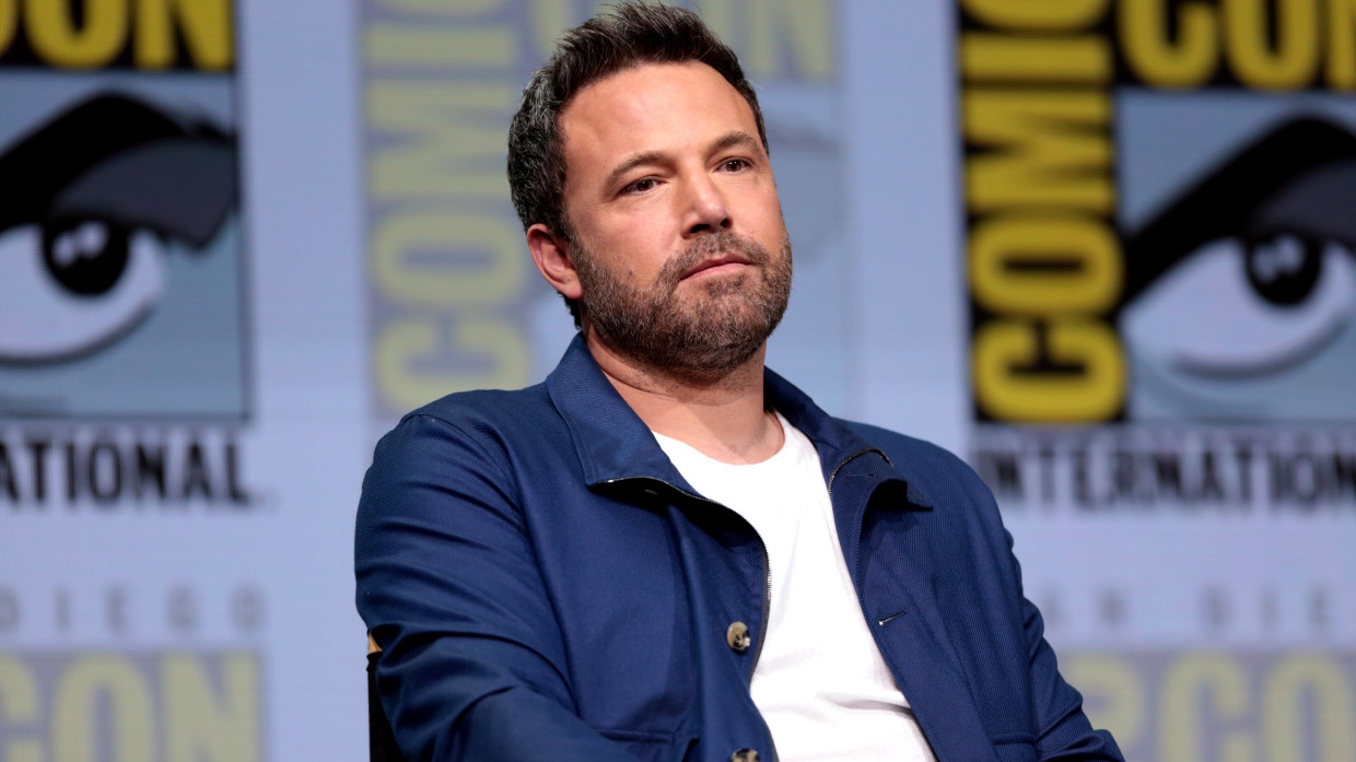 Бен Аффлек присматривает обручальные кольца после воссоединения с Лопес