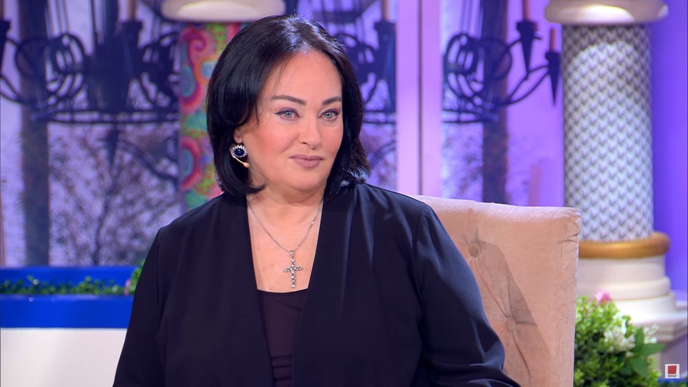 «Вот вы гадины»: Лариса Гузеева высказалась о Розе Сябитовой и Василисе Володиной