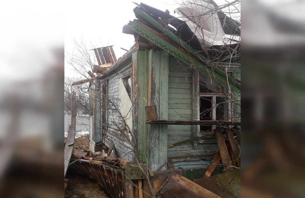 Неизвестные сломали чужой дом в округе Бор