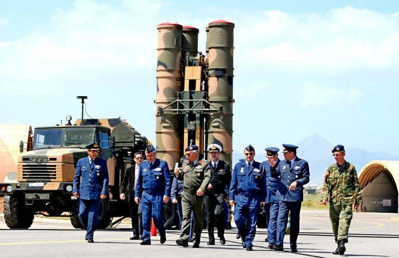 С-300 против С-400: греки попросили Россию улучшить зенитные комплексы