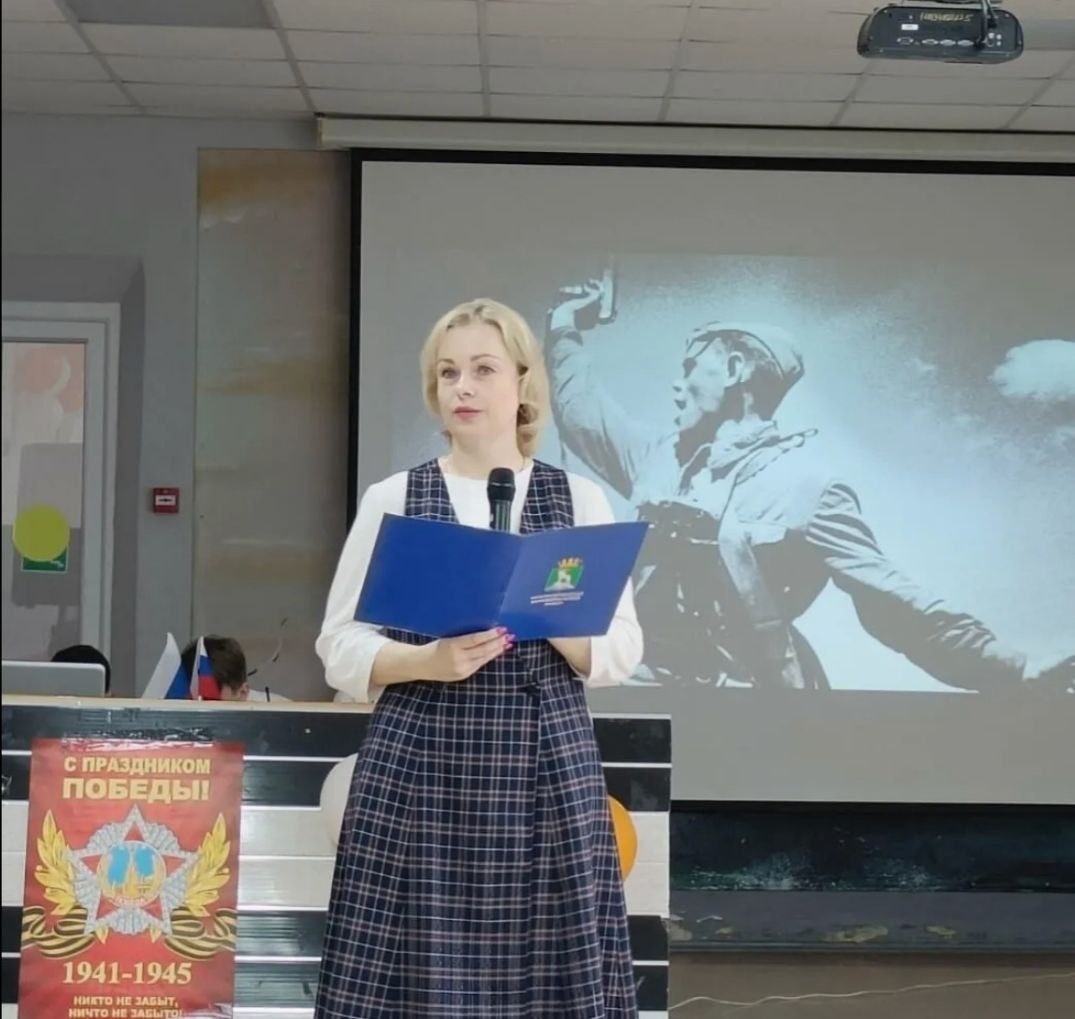 Директор школы. Фото: тг-канал "Многонационал".