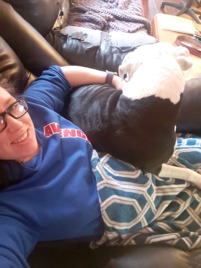 девушка с собакой