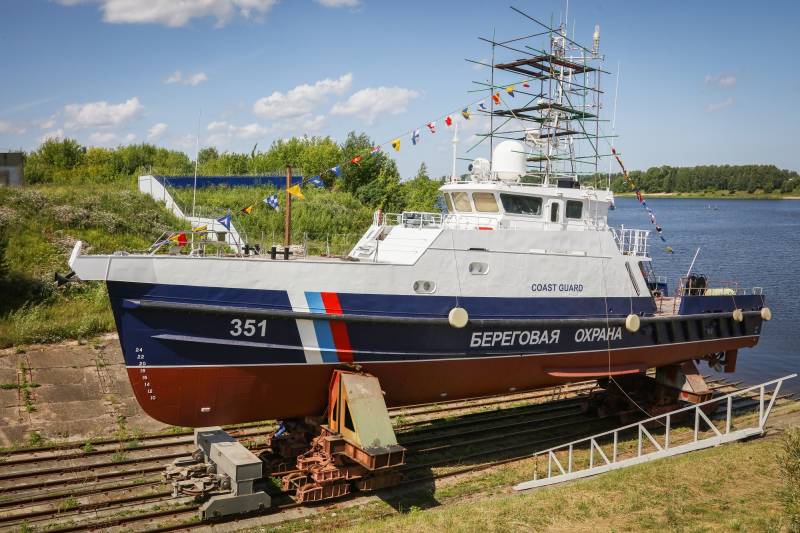 В Рыбинске спустили на воду сторожевой корабль 4-го ранга проекта 03050 для Береговой охраны