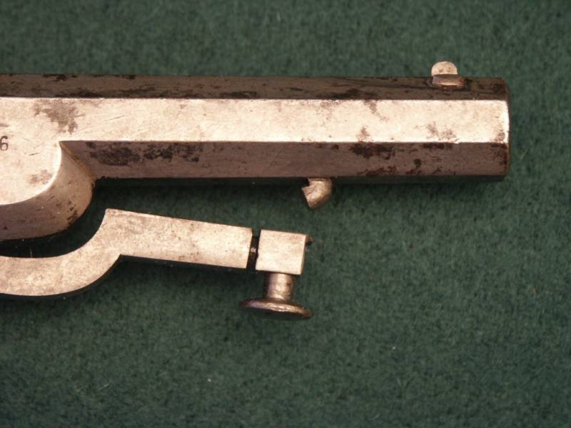 От револьвера-раскладушки к раскладному пистолету-пулемету оружие