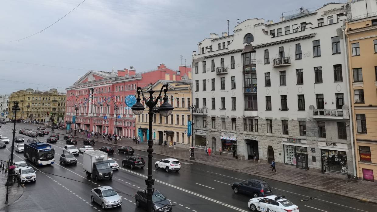 Глава благотворительного фонда Кириенко призвала ограничить скорость транспорта Петербурга