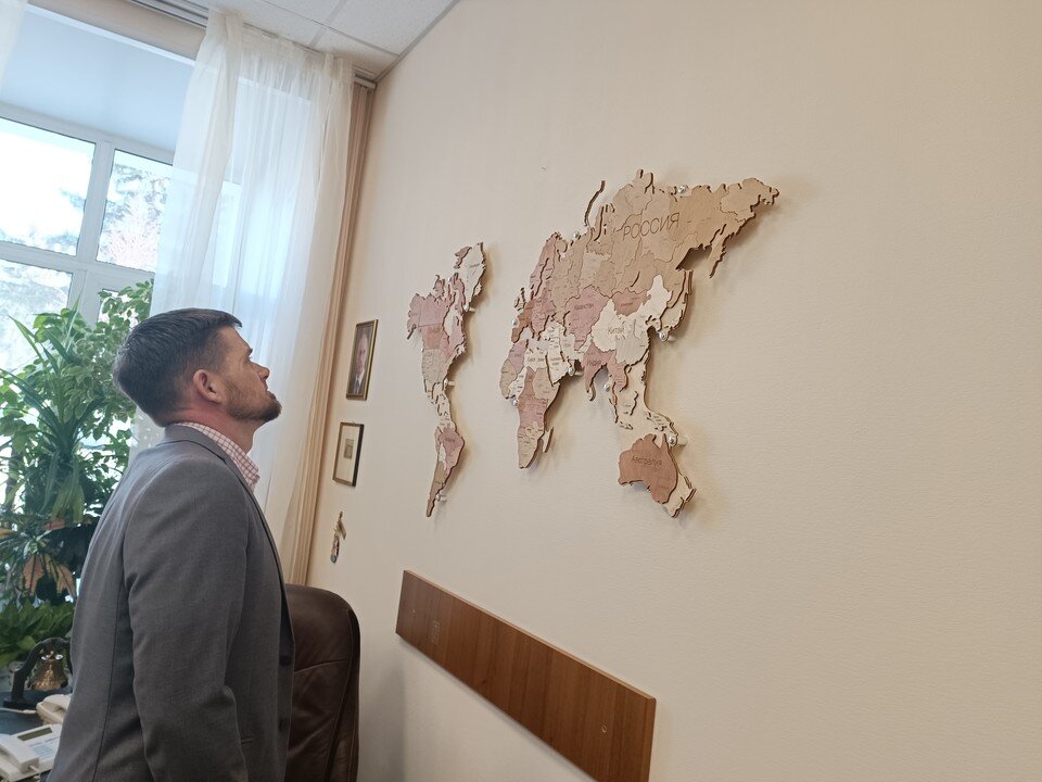    Канадец не был в России, не знал ни одного русского слова, но решил - жить хочет на Волге Владимир ВОРСОБИН