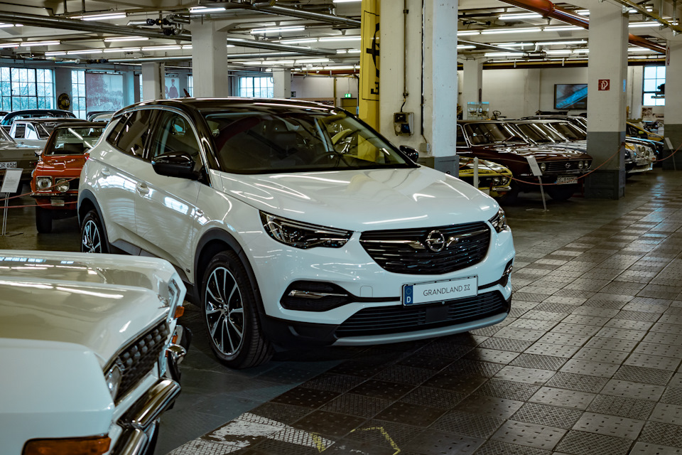 Opel вернулся в Россию: 