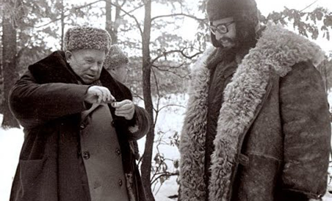 Как выглядел досуг первых лиц в СССР. Рыбалка и охота Хрущева и Брежнева на архивном видео Как выглядел досуг первых лиц в СССР. Рыбалка и охота Хрущева и Брежнева на архивном видео Кастро, Хрущев, которые, охоты, несмотря, самодержцев, российских, характерны, детали, тонкости, ценили, удивительно, коммунисты, занятость, политическую, Сталин, времяЧасть, настоящие, использовали, функционеров