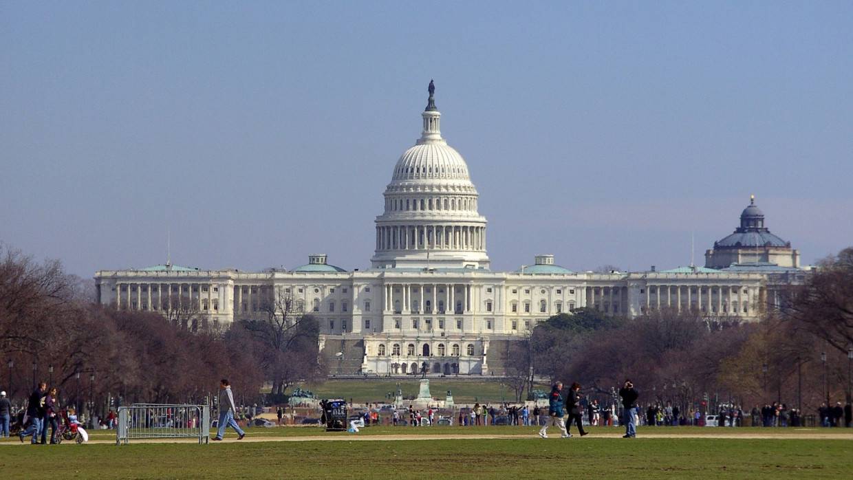 Правозащитник Дэвис: участники «штурма» Капитолия подвергаются издевательствам в тюрьмах США