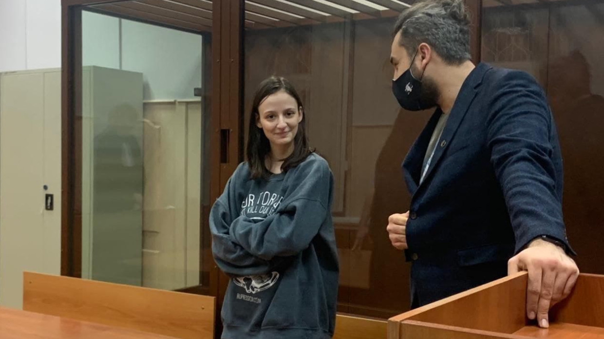 Мундепа Люсю Штейн арестовали на 15 суток в Москве