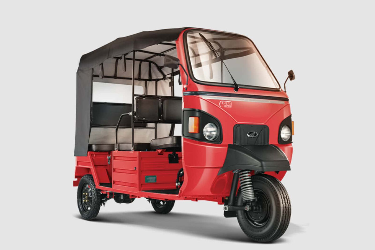 Piaggio 3 колесный с кабиной