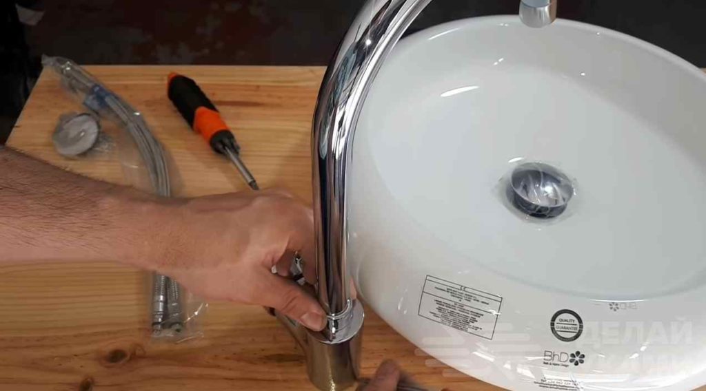 Столик под раковину из профильной трубы и мебельного щита самоделкин