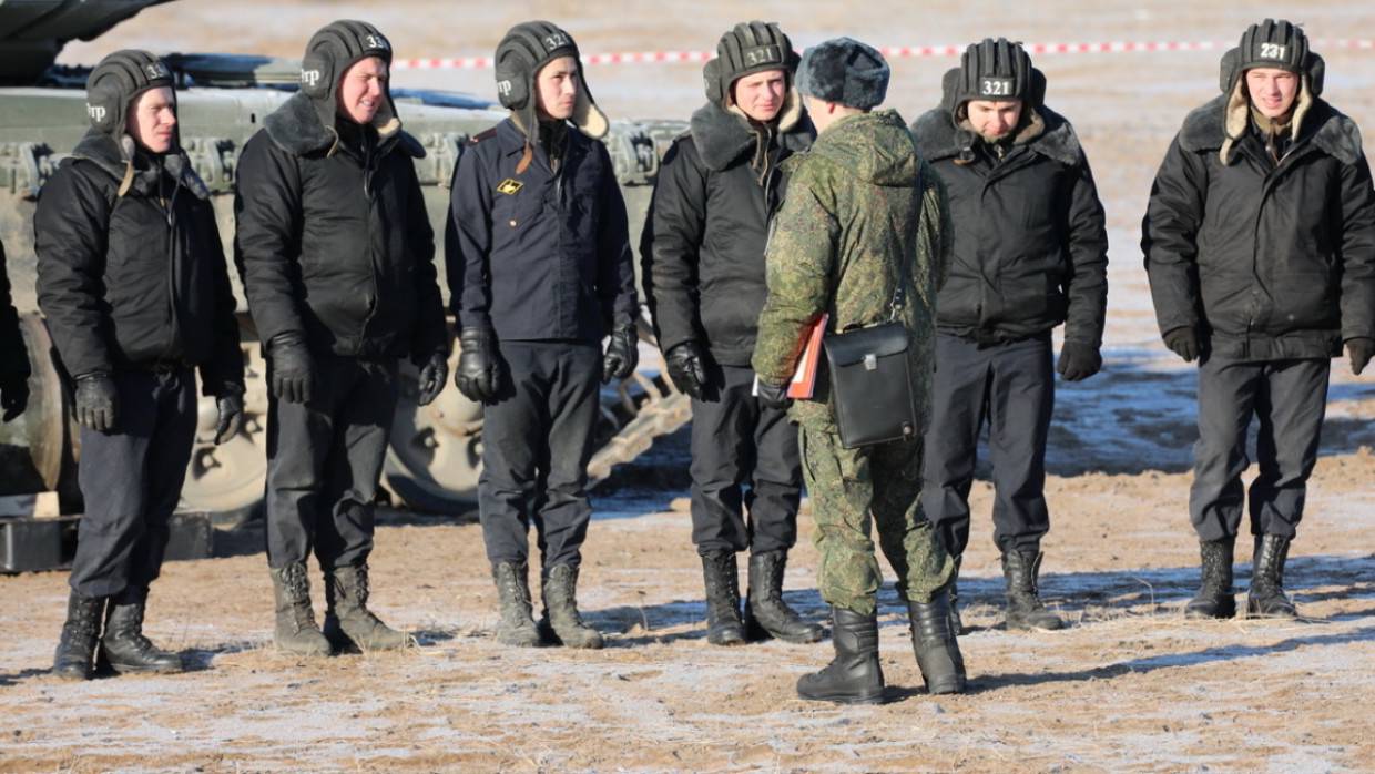 Минобороны будет обучать экипажы БМП Т-15 «Армата» на Дальнем Востоке