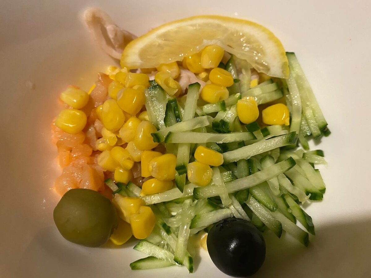 Простой и вкусный салат из морепродуктов. Без яиц и сыра салаты