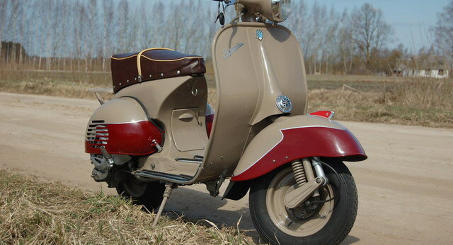 Самый знаменитый советский мотороллер с многоступенчатой трансмиссией, Вятка ВП 150