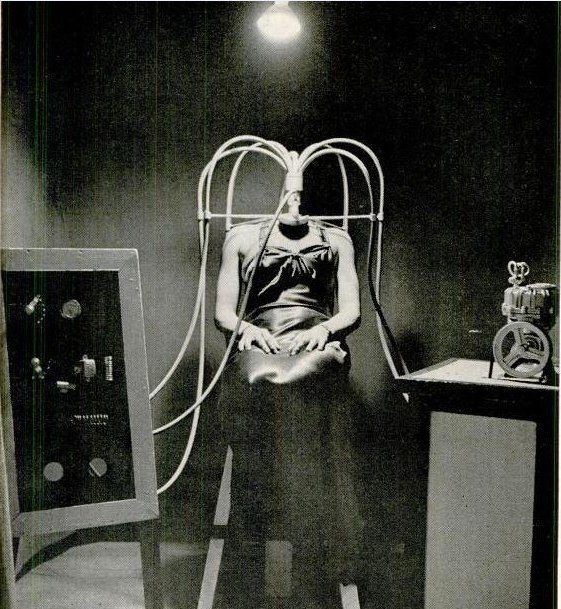 "Безголовая женщина", которую использовали в цирке Безголовая женщина, без головы, женщина, оптическая иллюзия, уроды, цирк