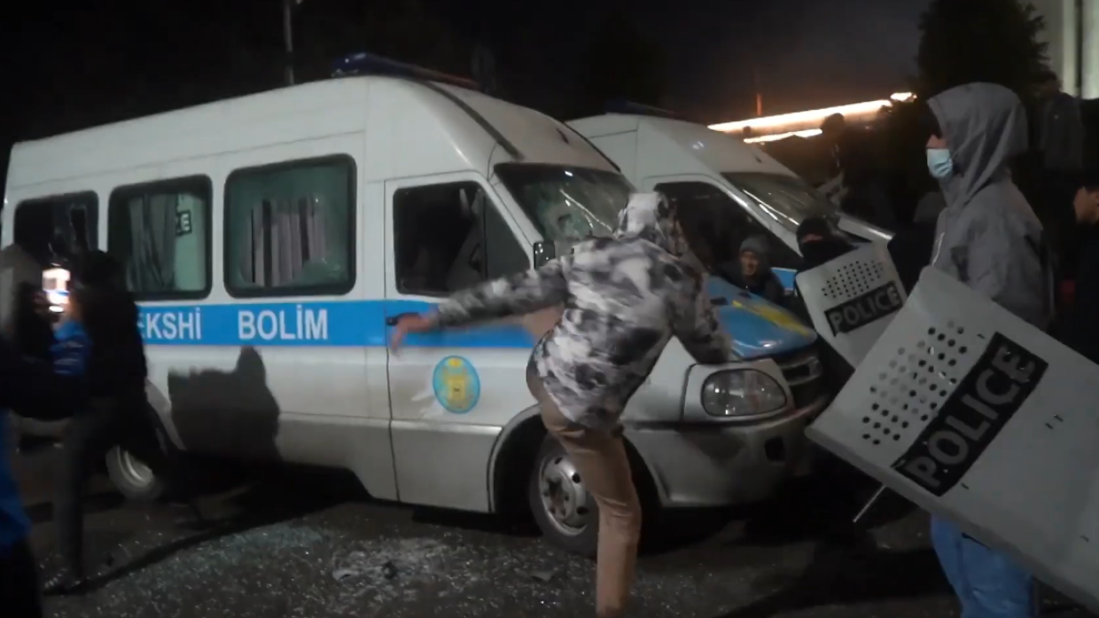 Цена на уран поднялась на 8% из-за протестов в Казахстане