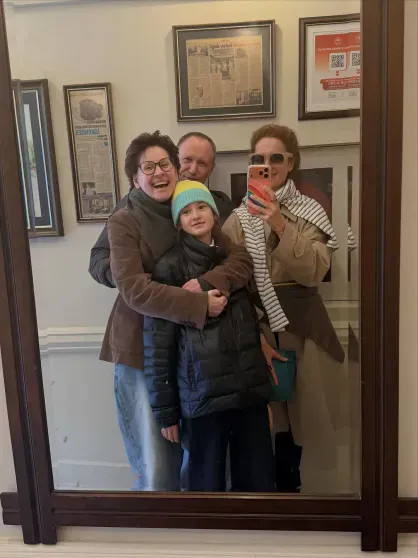 Виктория Исакова отдыхает в Стамбуле с дочерью на фоне слухов о романе с Фёдором Бондарчуком Исакова, Виктория, МорозВиктория, Мороз, ИсаковаВарвара, актрисы, МорозВарвара, браке, стали, Фёдором, дочерью, Бондарчуком, прожила, заболевания, генетического, редкого, младенчестве, ребёнок, родился, старше