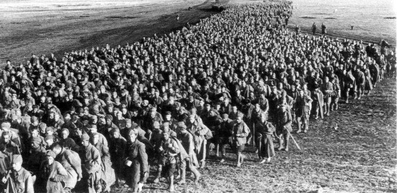 Как Хрущёв свалил всю вину за Харьковскую катастрофу на Сталина Как Хрущёв свалил всю вину за Харьковскую катастрофу на Сталина история