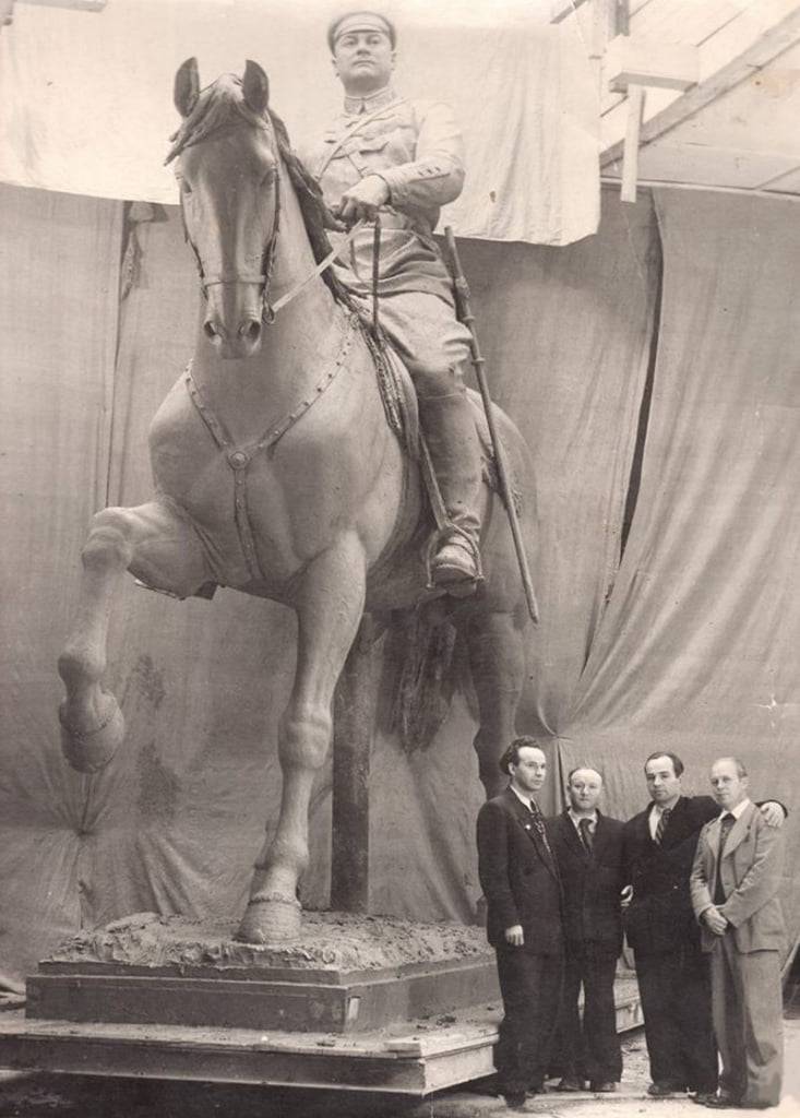 Про памятник Котовскому в Кишинёве и не только история