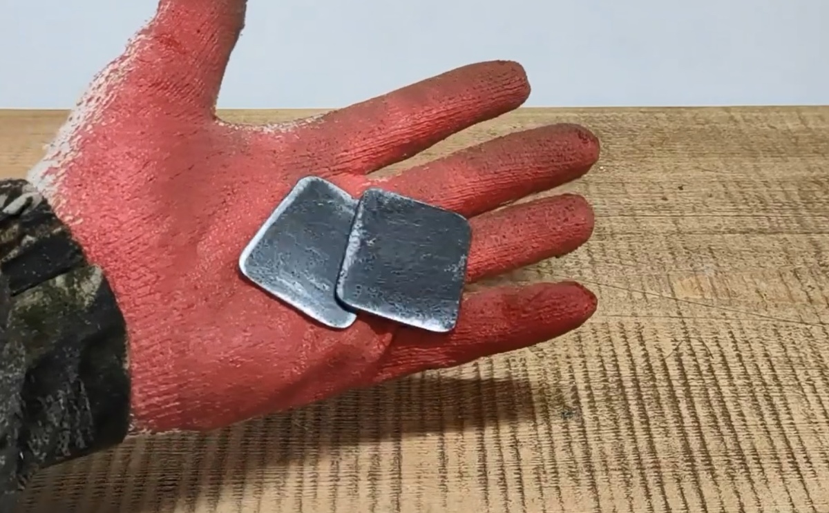-4