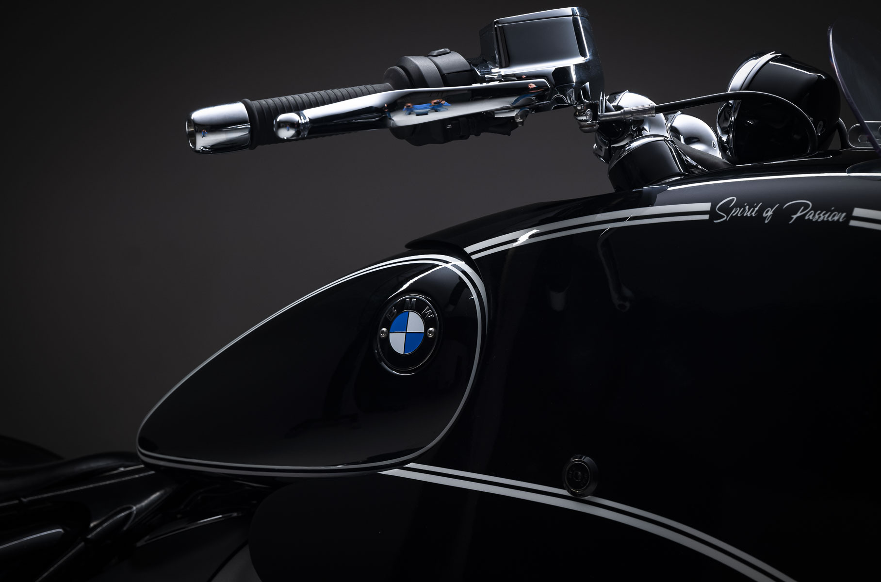 Одержимость BMW большими «ноздрями» добралась и до мотоциклов Одержимость BMW большими «ноздрями» добралась и до мотоциклов Новости