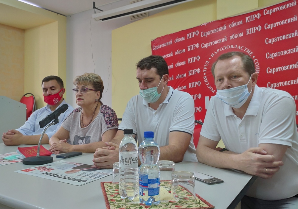 Бондаренко обещает единороссу Воробьеву "разгромную кампанию"