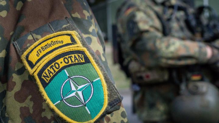 Литва может попросить НАТО о размещении в стране войск и средств ПРО