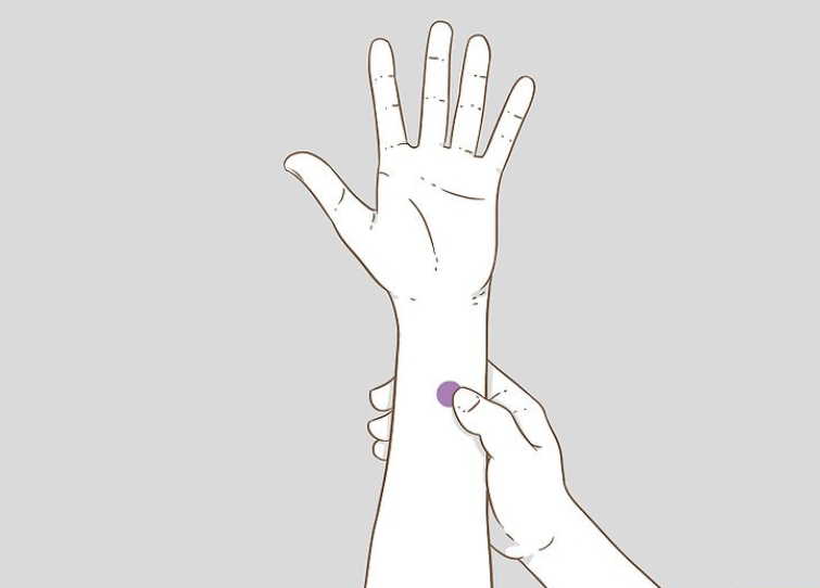 5 волшебных точек: лечим себя простым массажем. Нужно знать, где надавить!