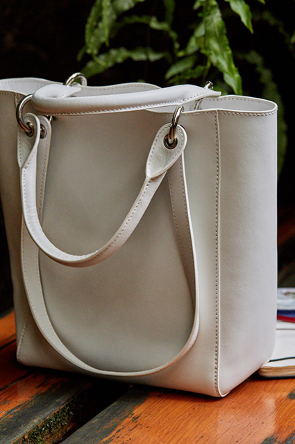 Главная деталь: выбираем аксессуары на любой вкус из новых лукбуков Главная деталь: выбираем аксессуары на любой вкус из новых лукбуков Лукбук